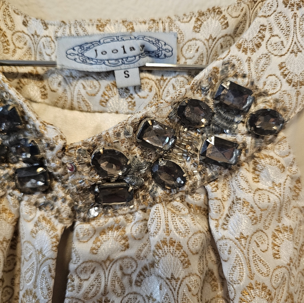Small Joolay Embellished Cream & Gold Top - Picture 4 of 4